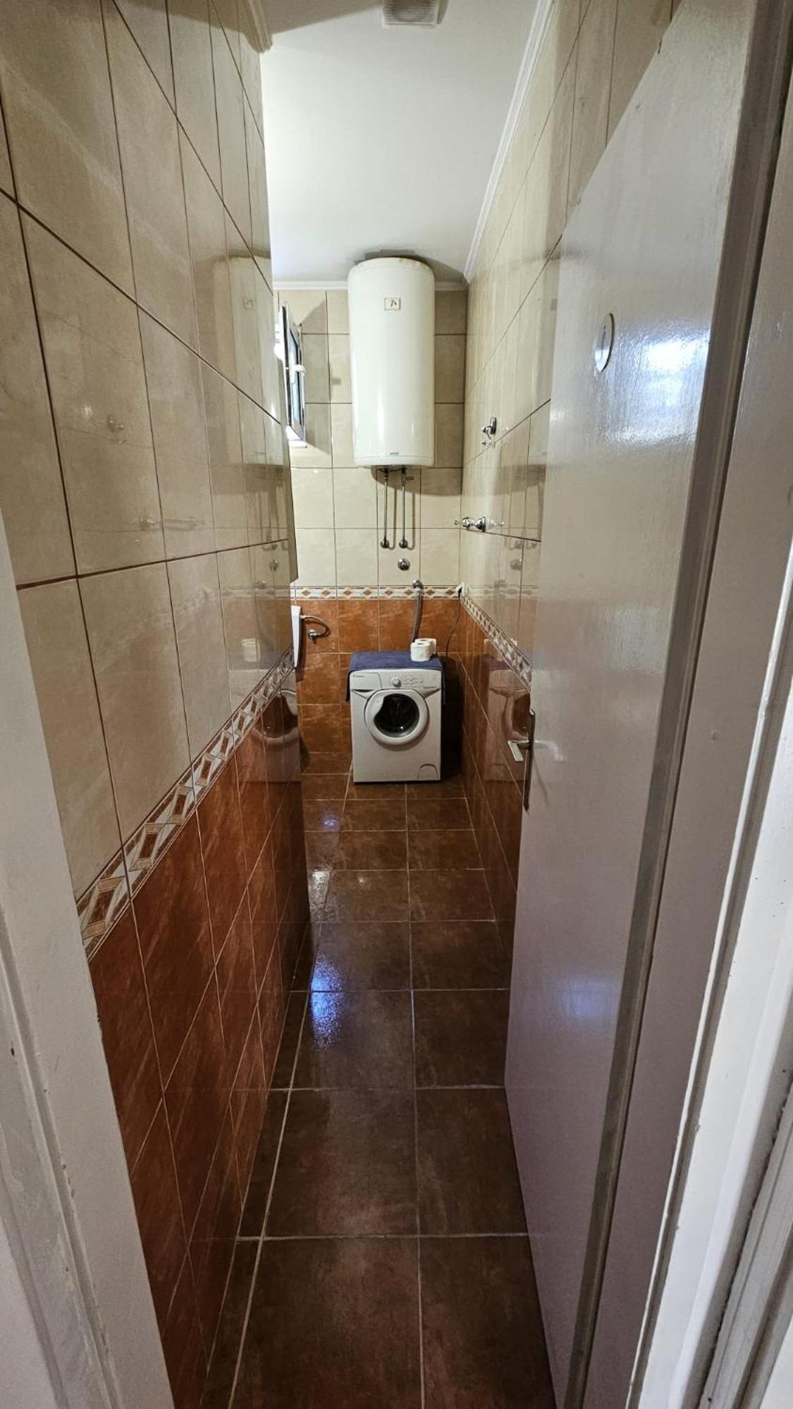 Radenovic, Soba Appartement *